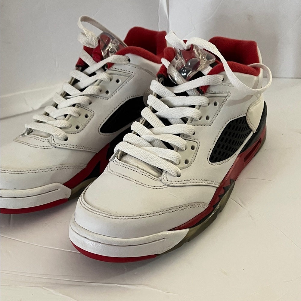 Al Jordan 5 Retro Low Red Fire size 6